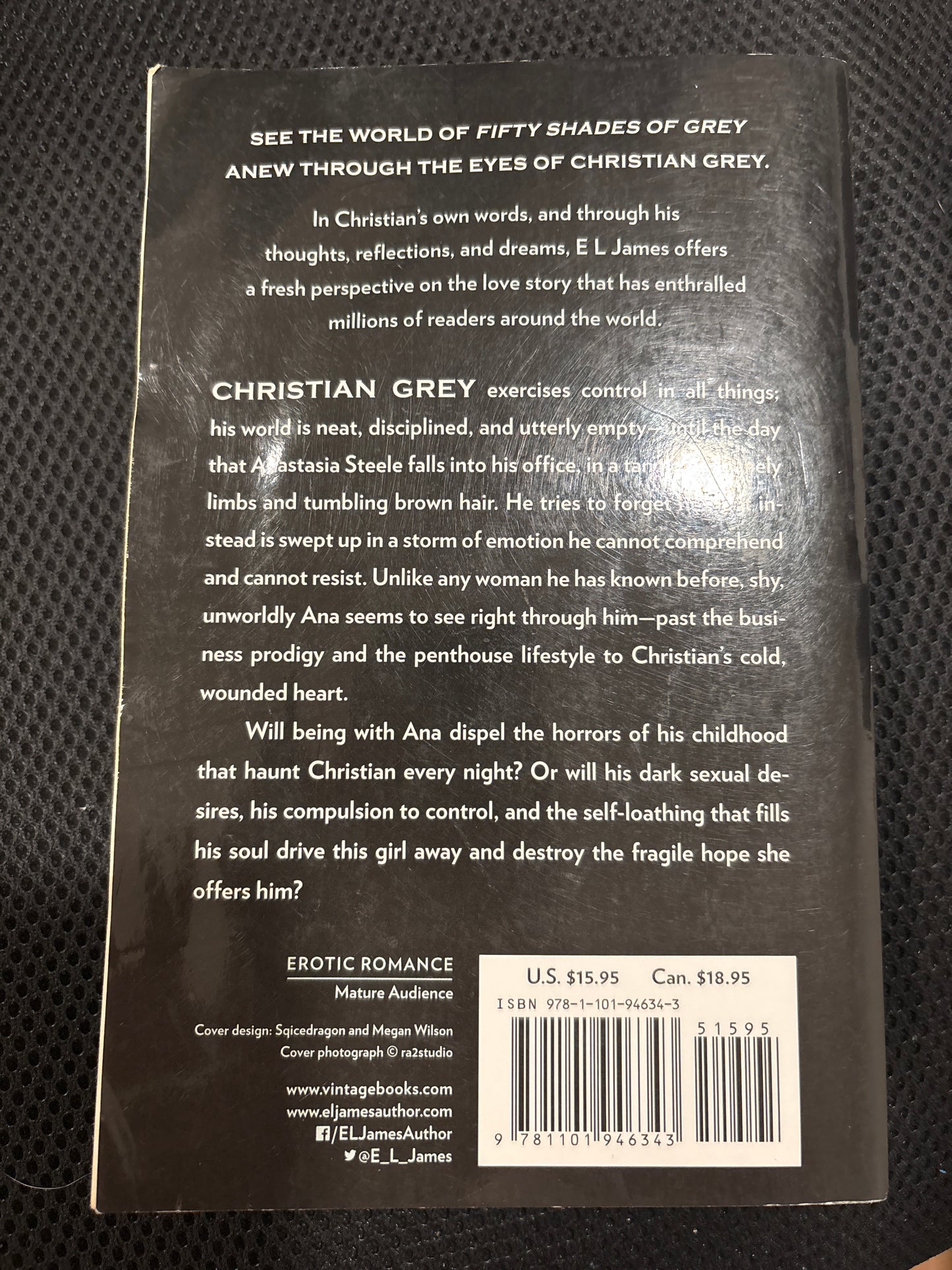 Grey by E.L. James paperback (rescued)