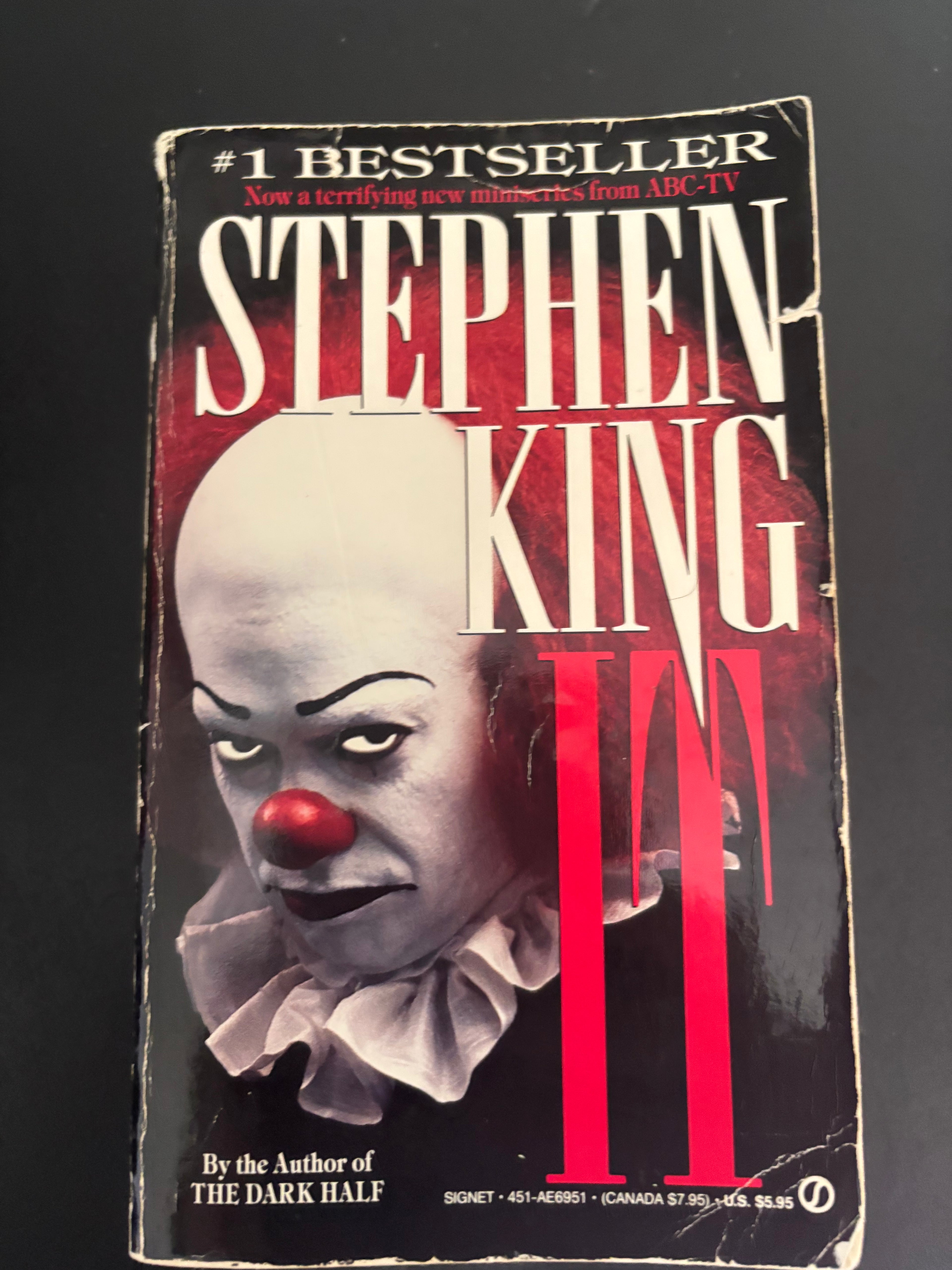 It by Stephen King paperback mass market (rescued)
