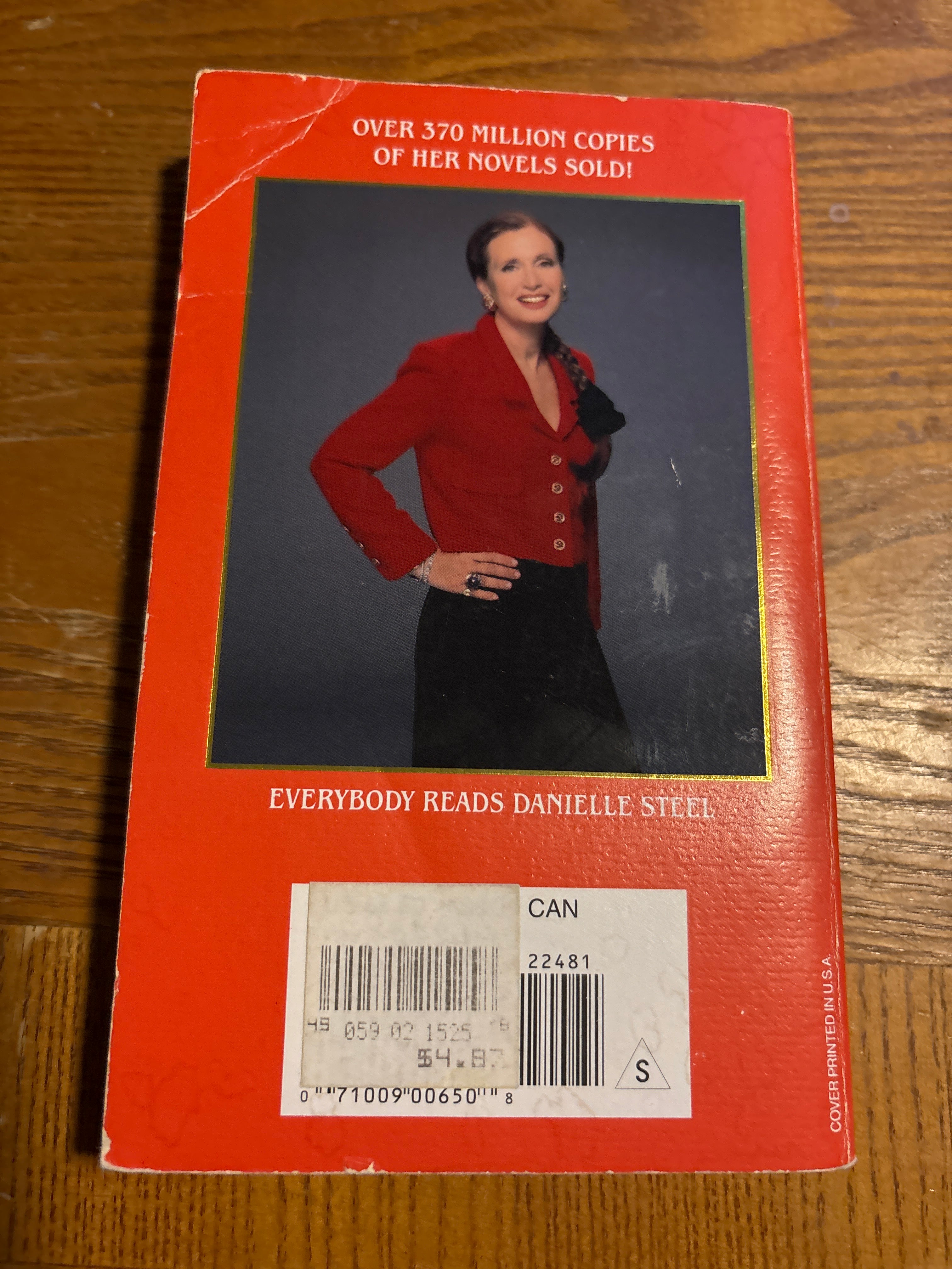 Special Delivery by Danielle Steel paperback (mass market) (rescued)