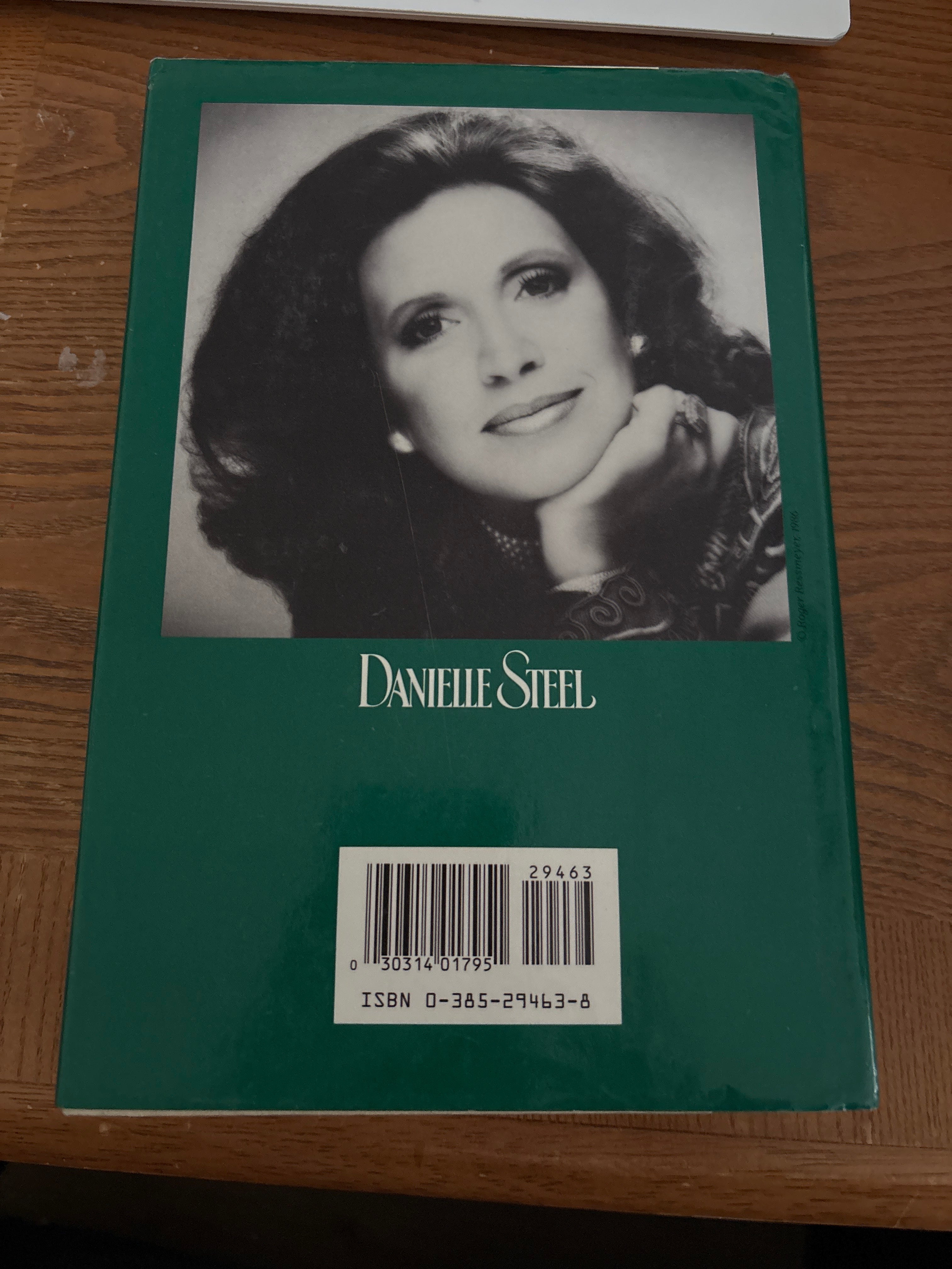 Wanderlust by Danielle Steel hardcover (rescued)