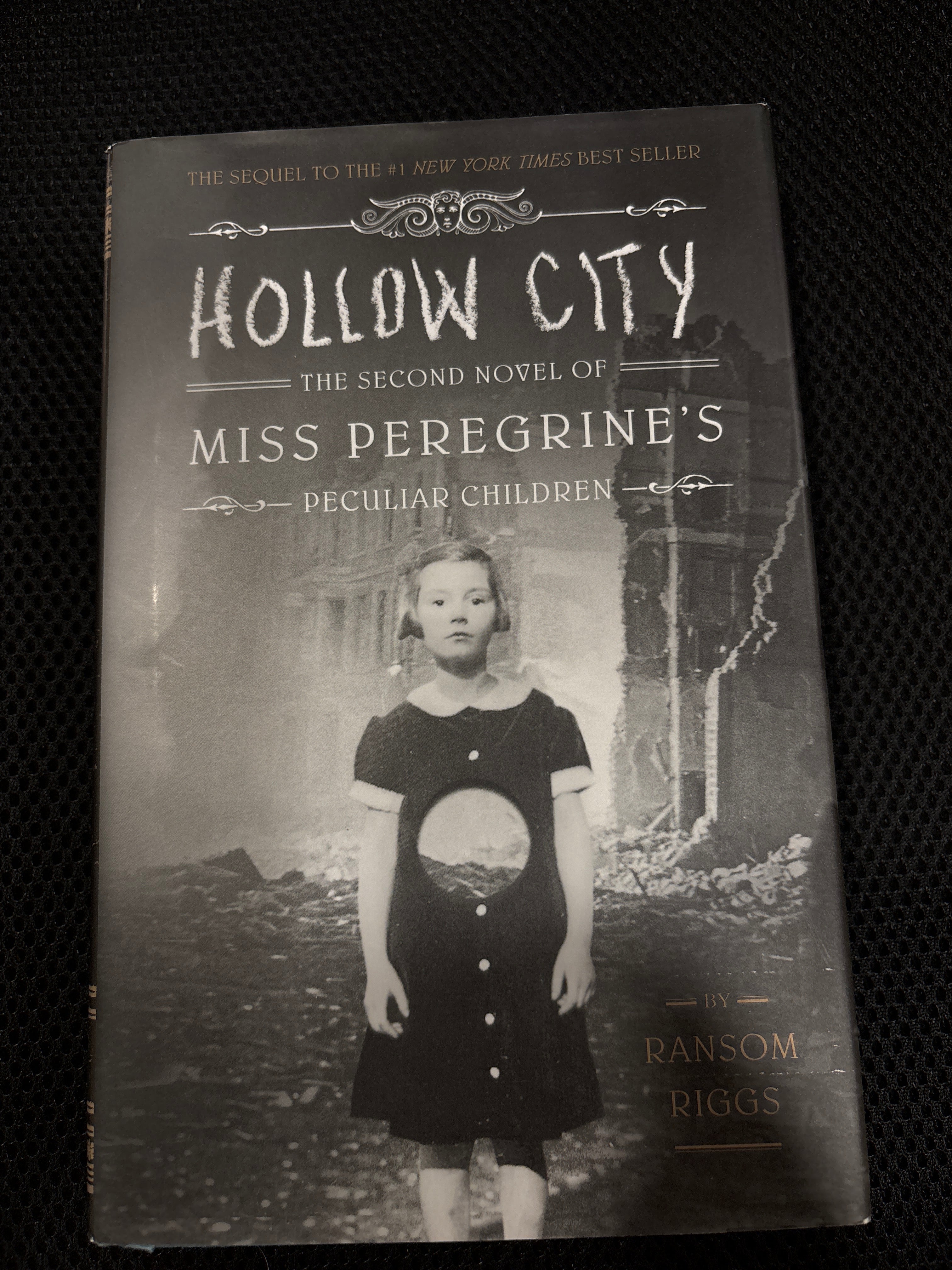 Hollow City (book 2 of Miss Peregrine‘s Peculiar Children series) by Ransom Riggs hardcover YA (new)