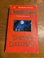 Special Delivery by Danielle Steel paperback (mass market) (rescued)