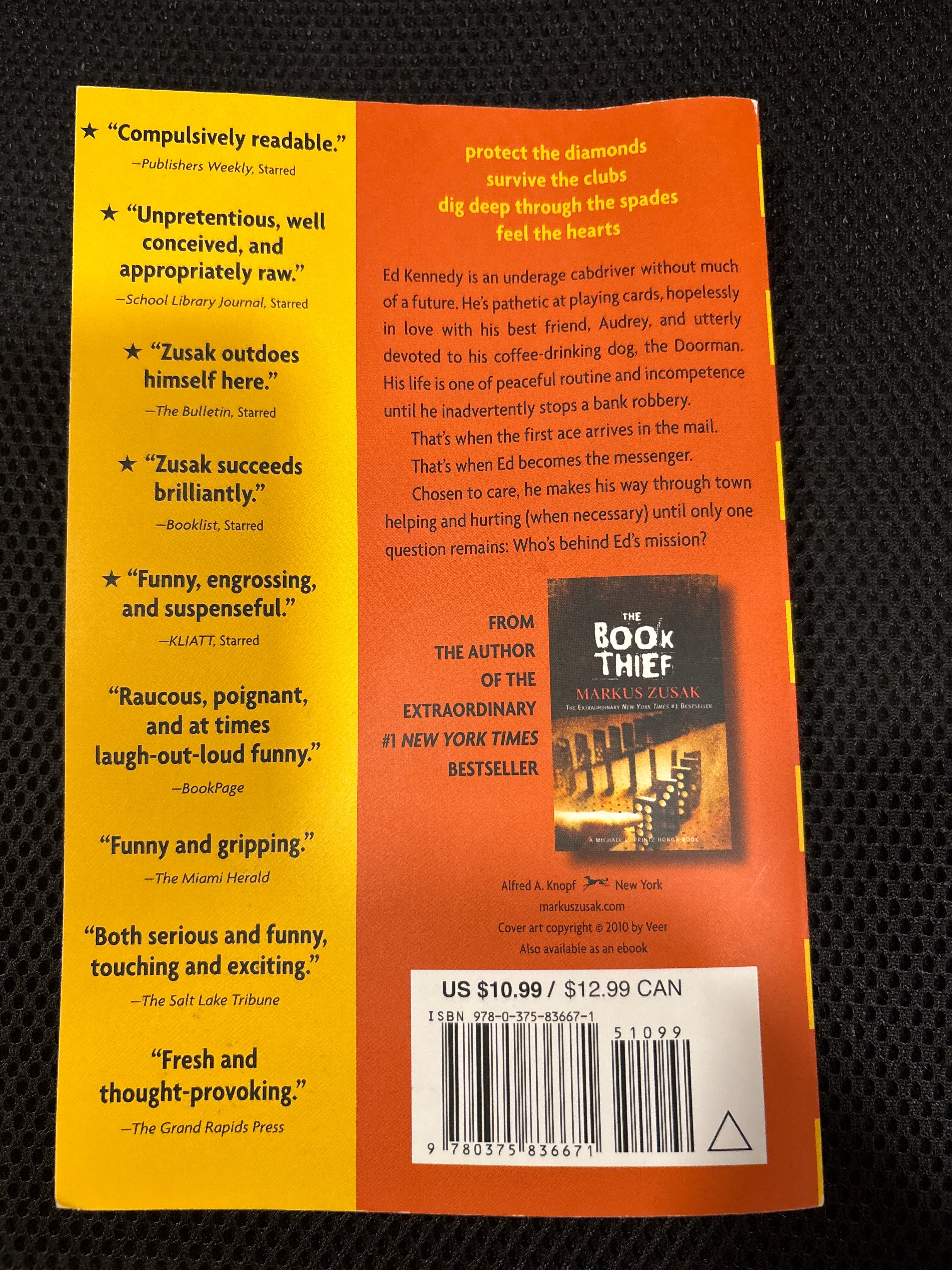 I Am the Messenger by Markus Zusak YA paperback (like new)