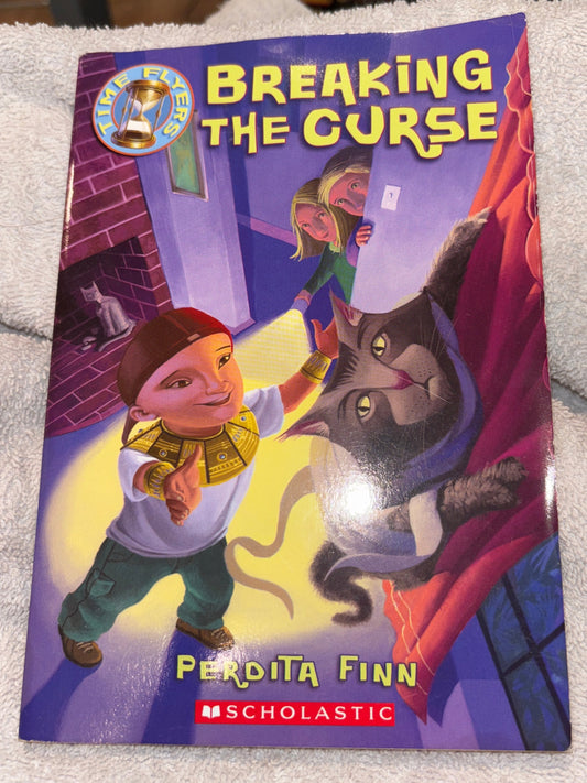 Breaking the Curse by Perdita Finn rescued/paperback (tween/middle school)