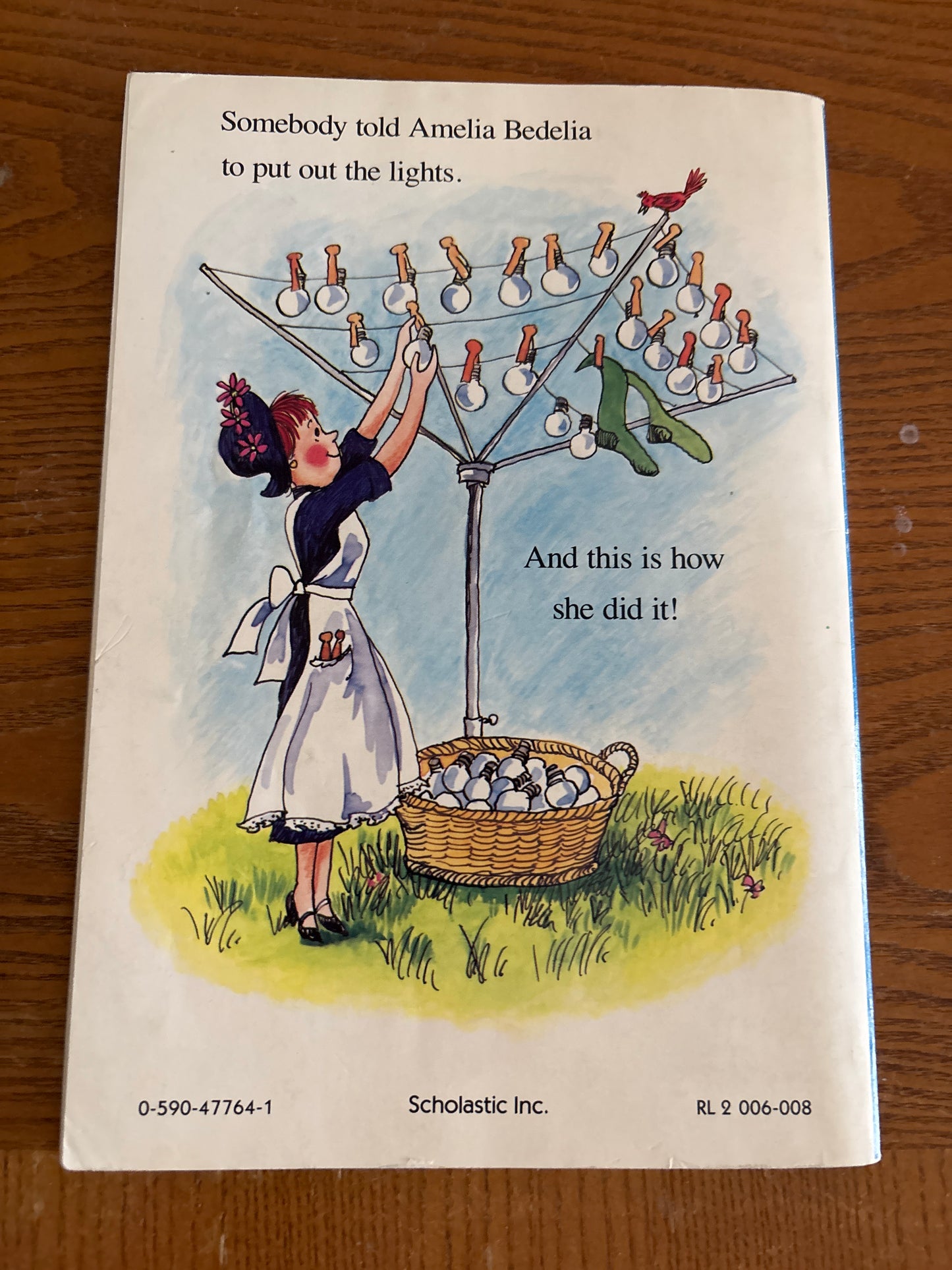 Amelia Bedelia by Peggy Parish rescued/paperack