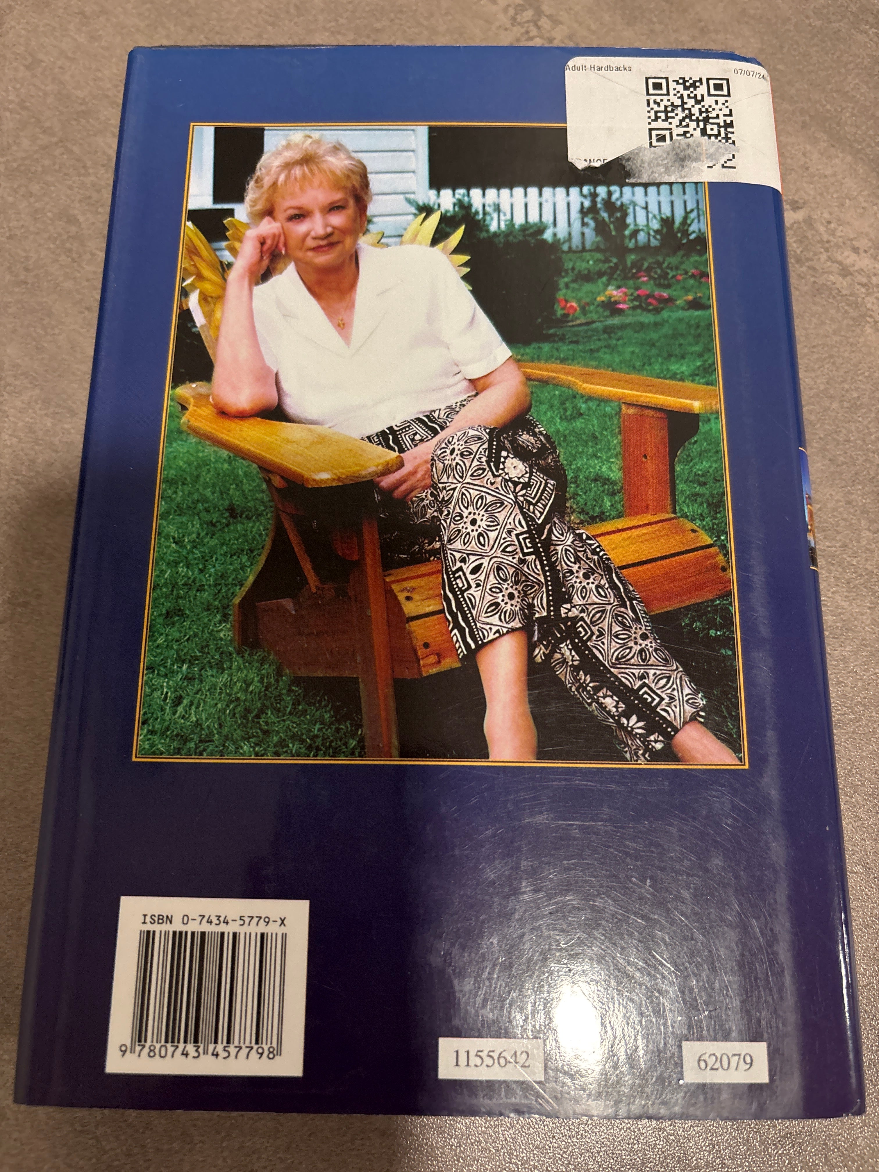 Crown Jewel by Fern Michaels hardcover (rescued)