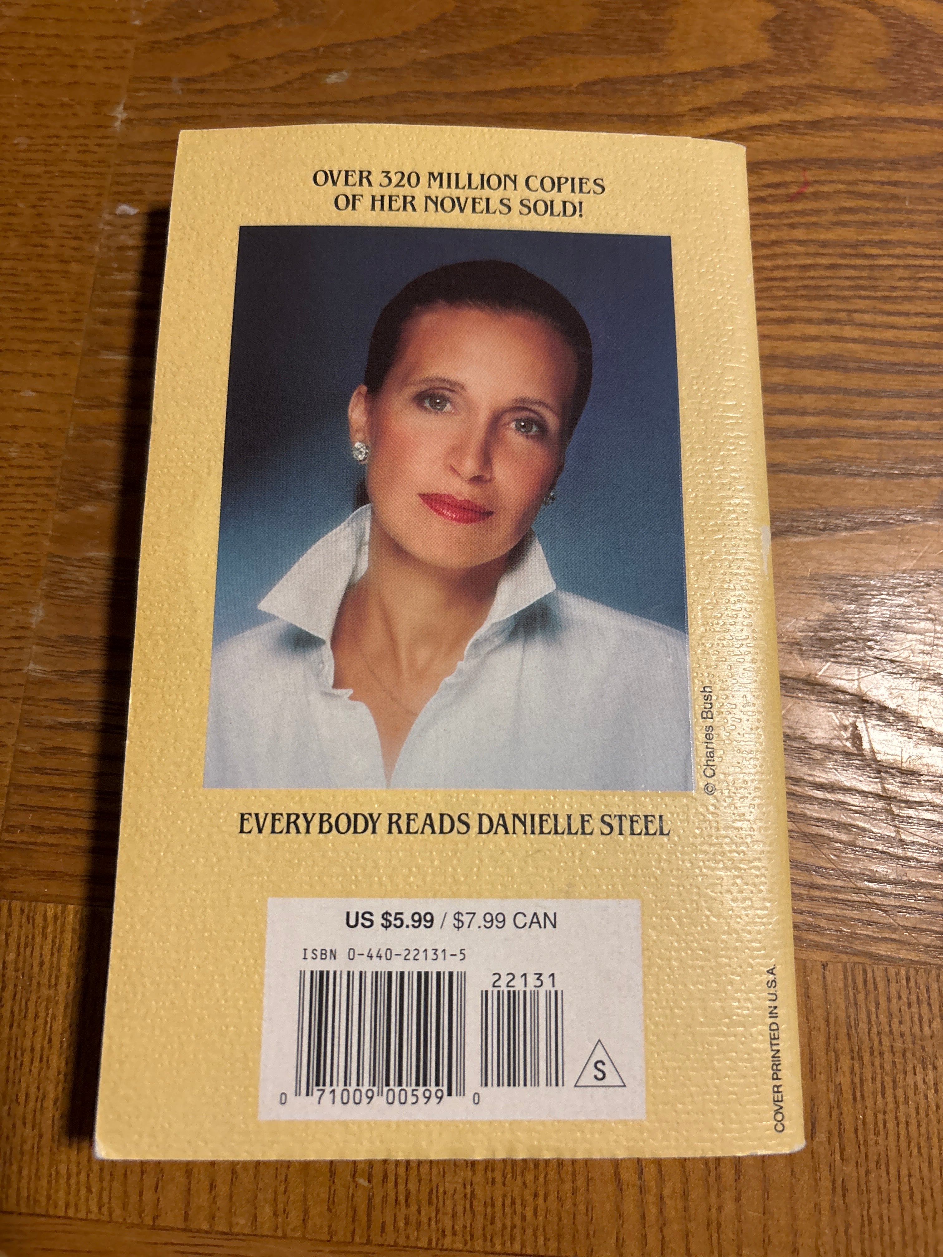 The Gift by Danielle Steel paperback (mass market) (rescued)