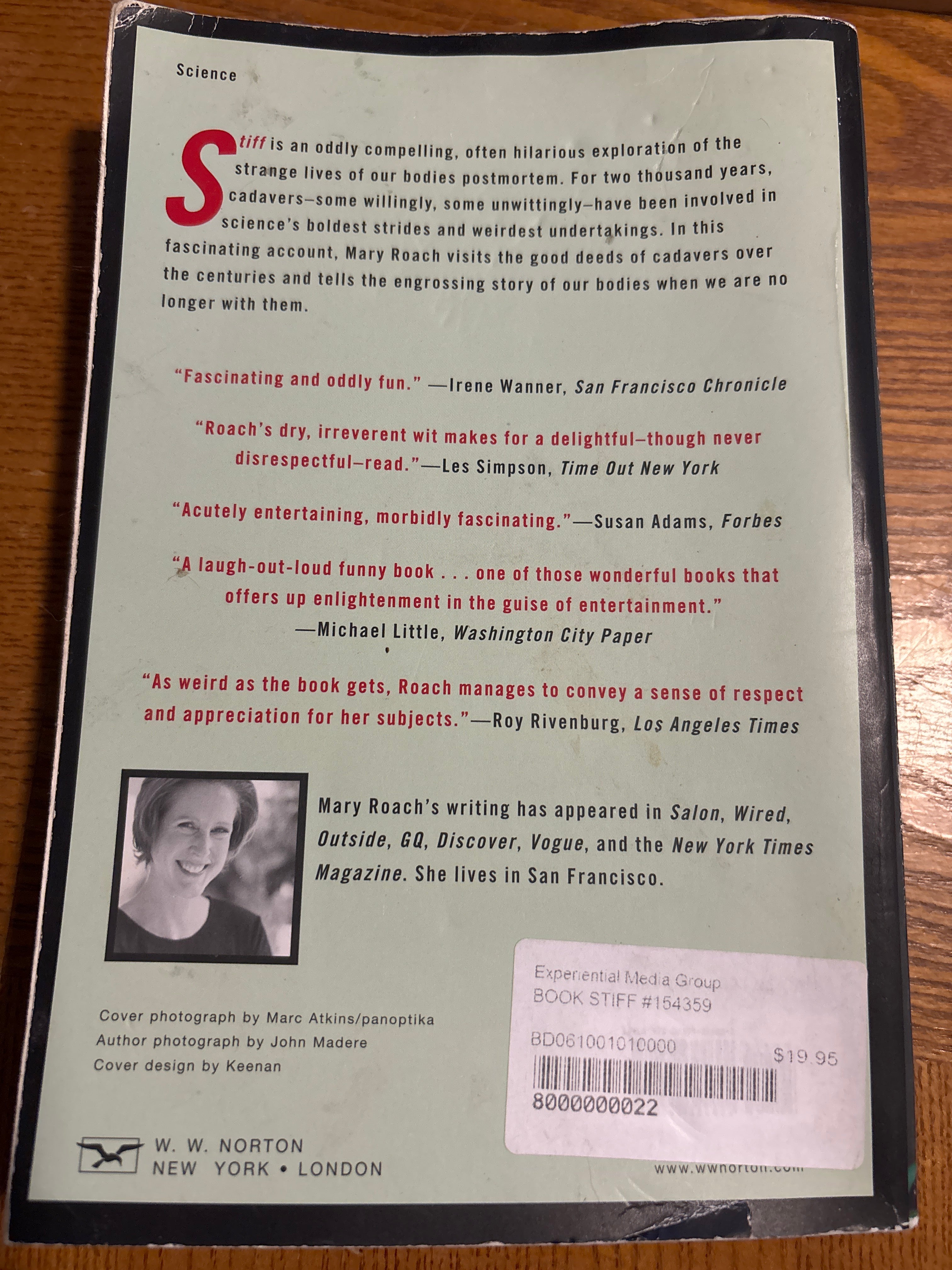 Stiff the Curious Lives of Human Cadavers by Mary Roach paperback (rescued)