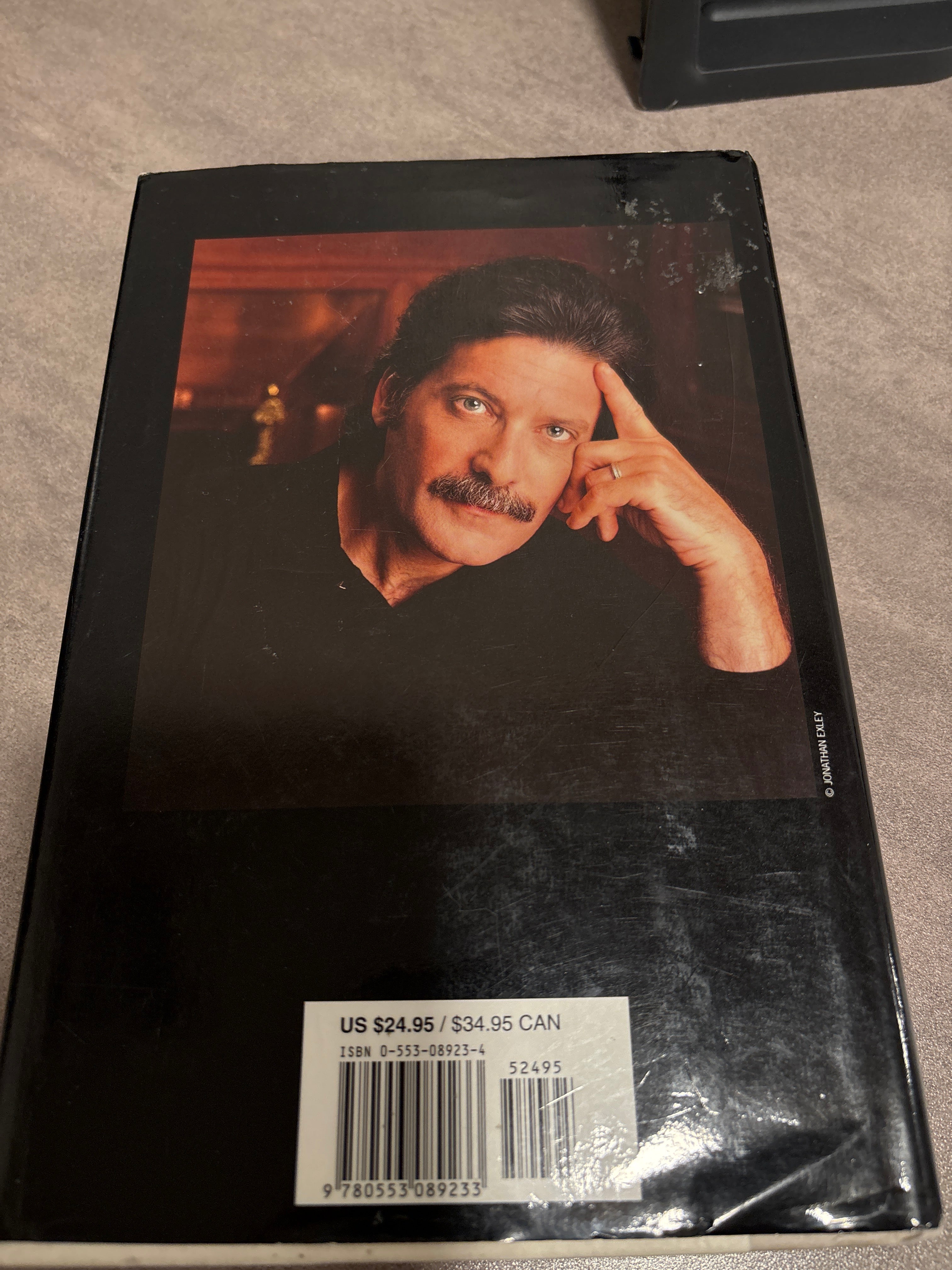 Survival of the Fittest by Jonathan Kellerman hardcover (like new)
