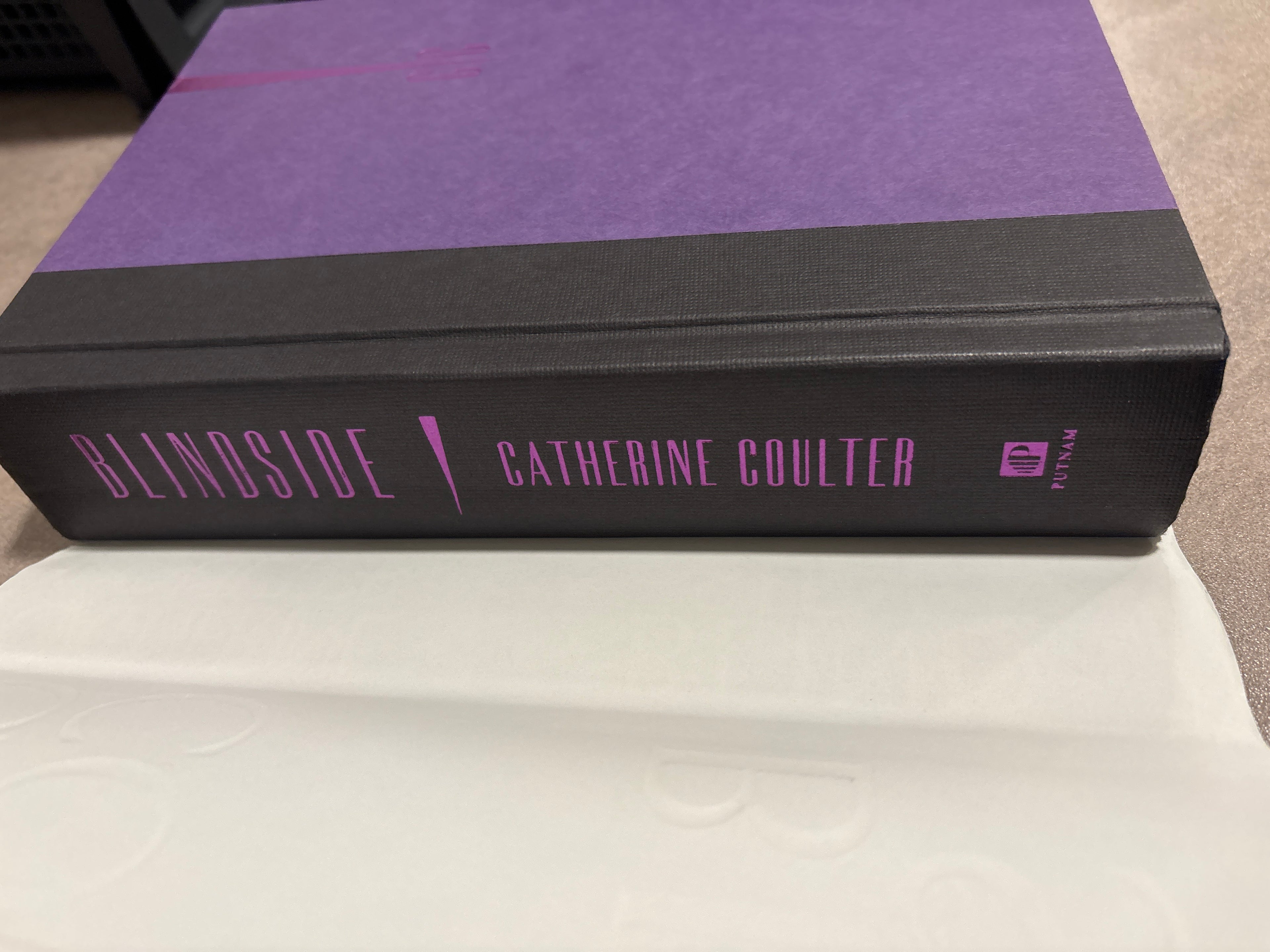Blind Side by Catherine Coulter hardcover signed (like new)