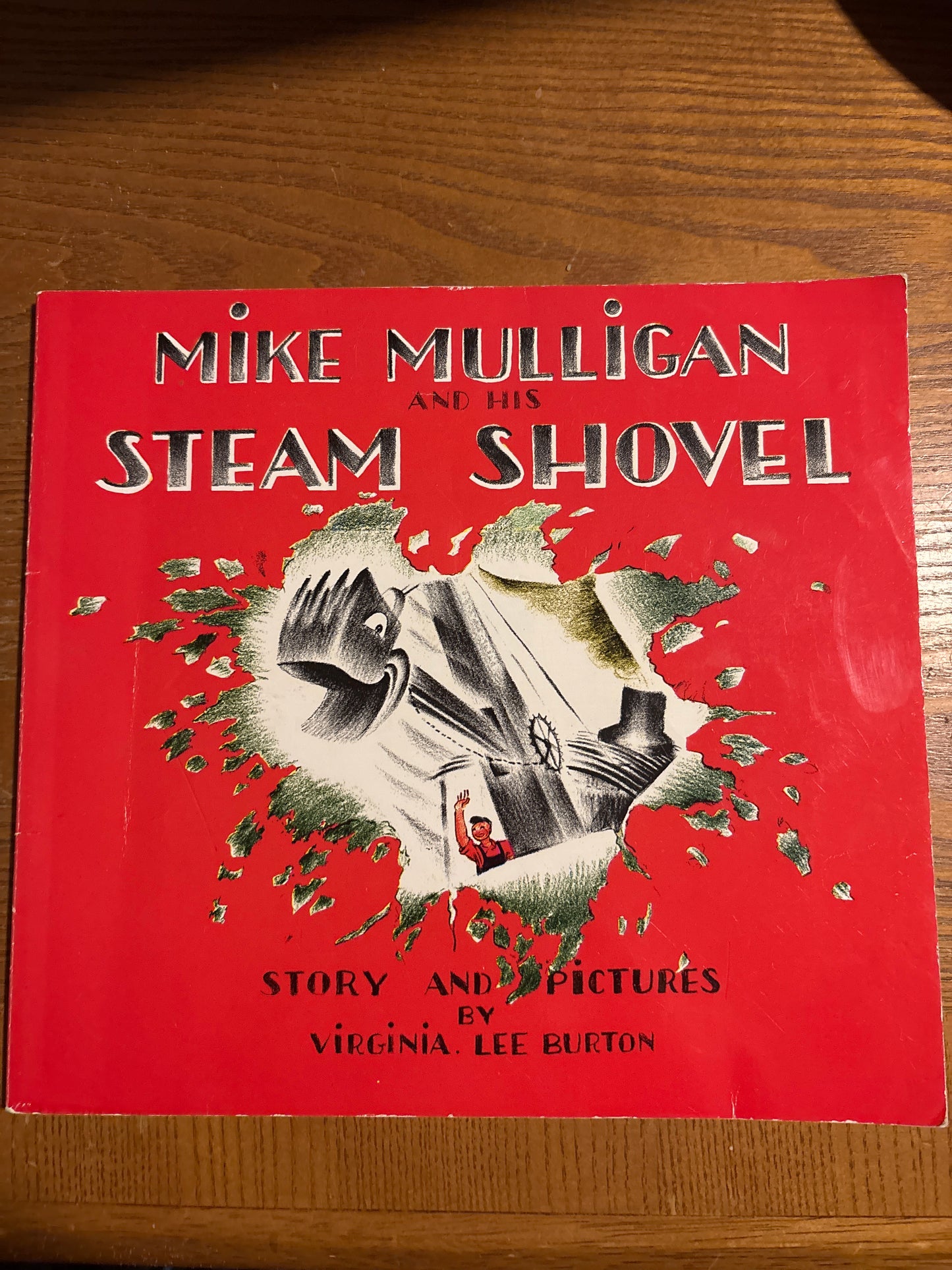 Mike Mulligan and his Steam Shovel by Virginia Lee Burton rescued/paperback