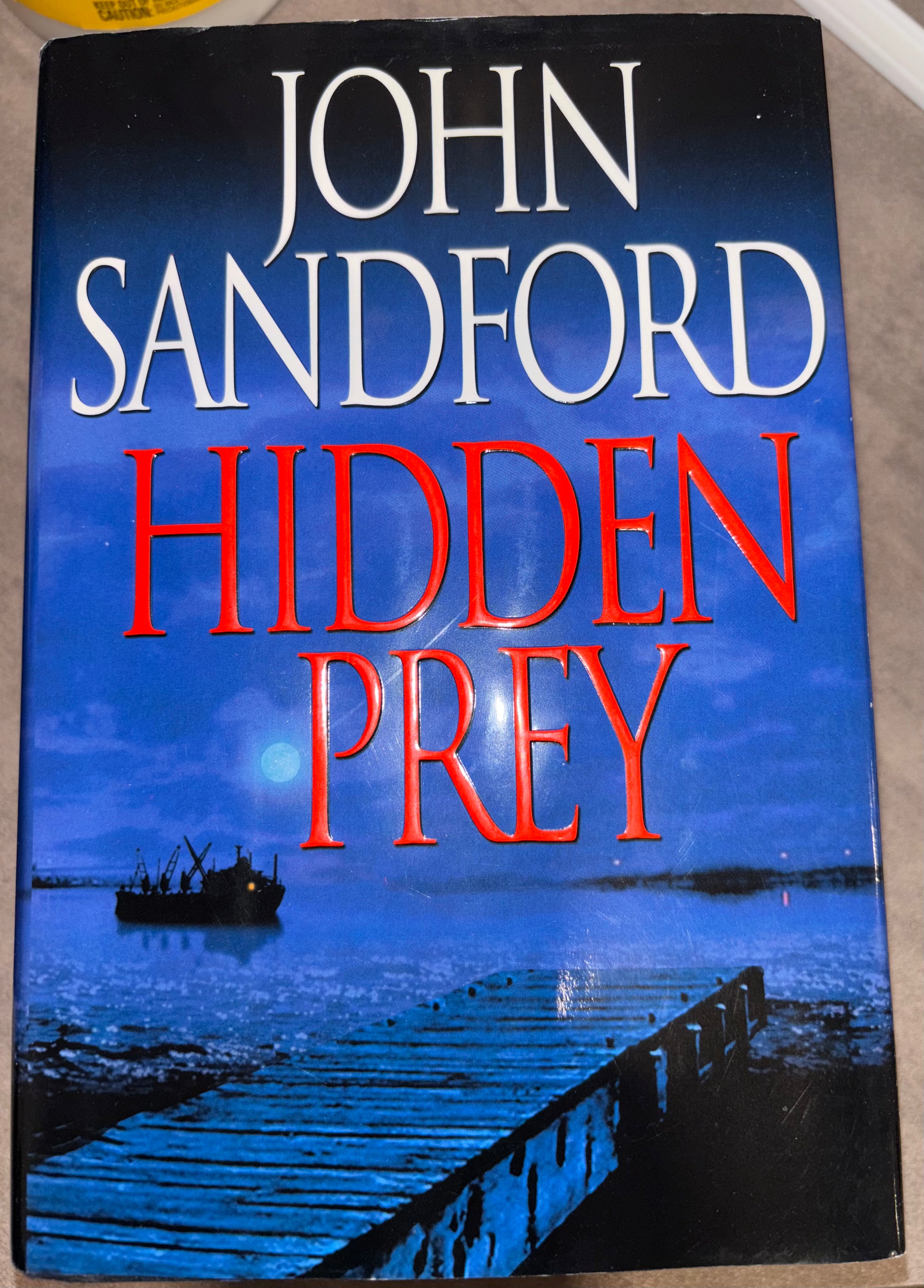 Hidden Prey Book 15 of the Lucas Davenport series) by John Sandford hardcover (like new)