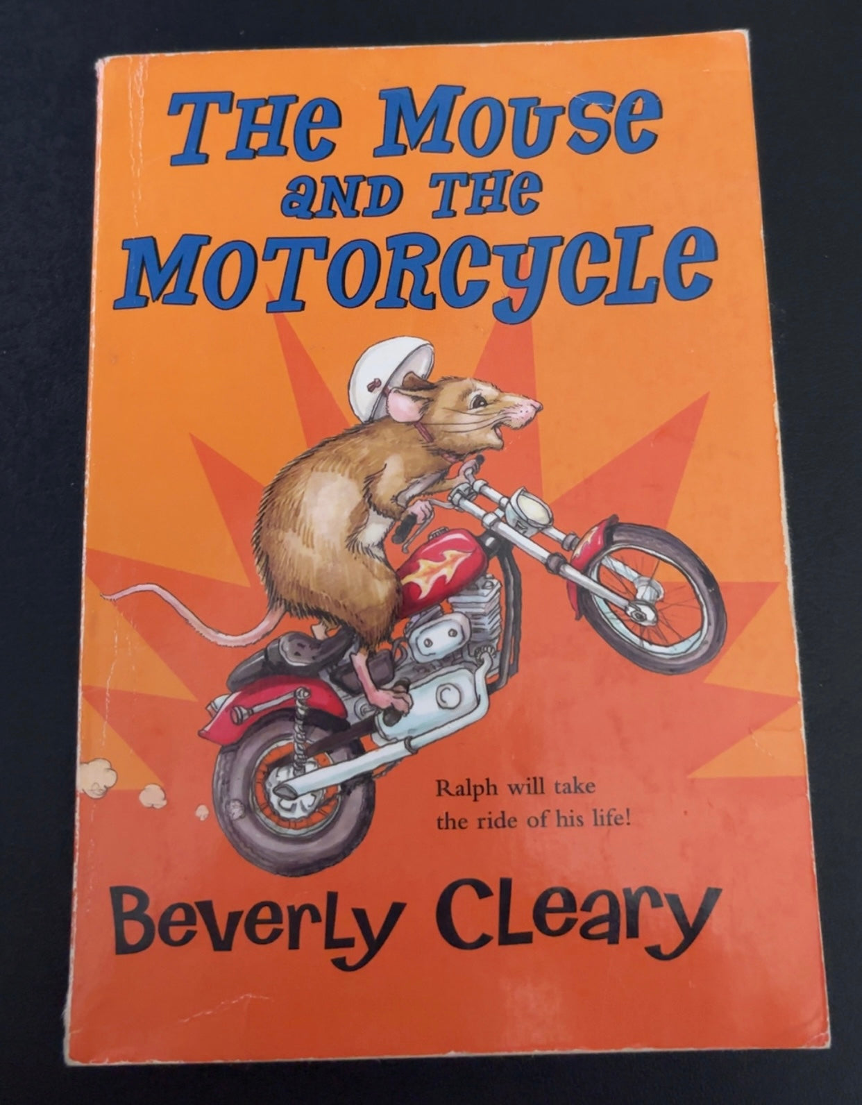 The Mouse and the Motorcycle (Book 1 of the Ralph S. Mouse series) by Beverly Cleary Tween/Middle School paperback (rescued)