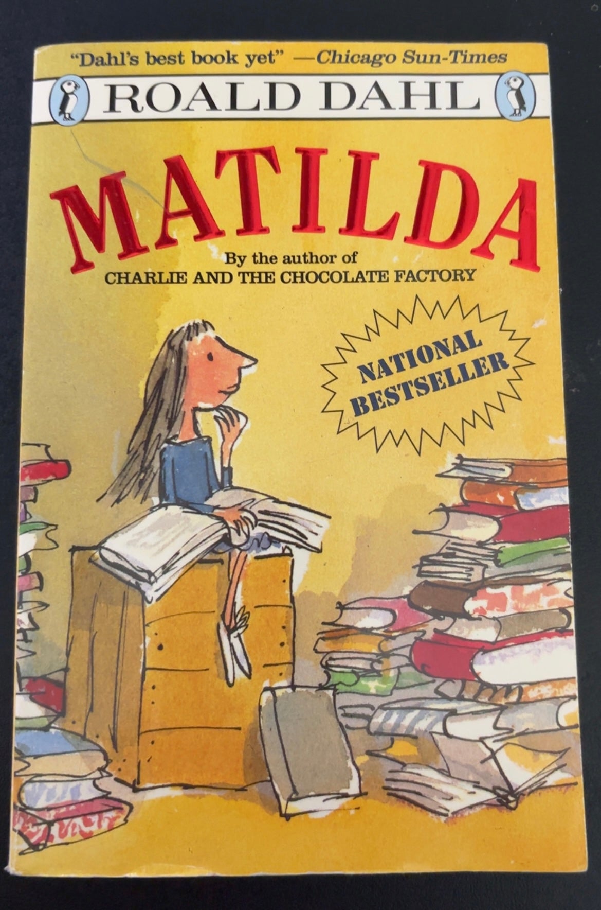 Matilda by Ronald Dahl Tween/Middle School paperback (rescued)
