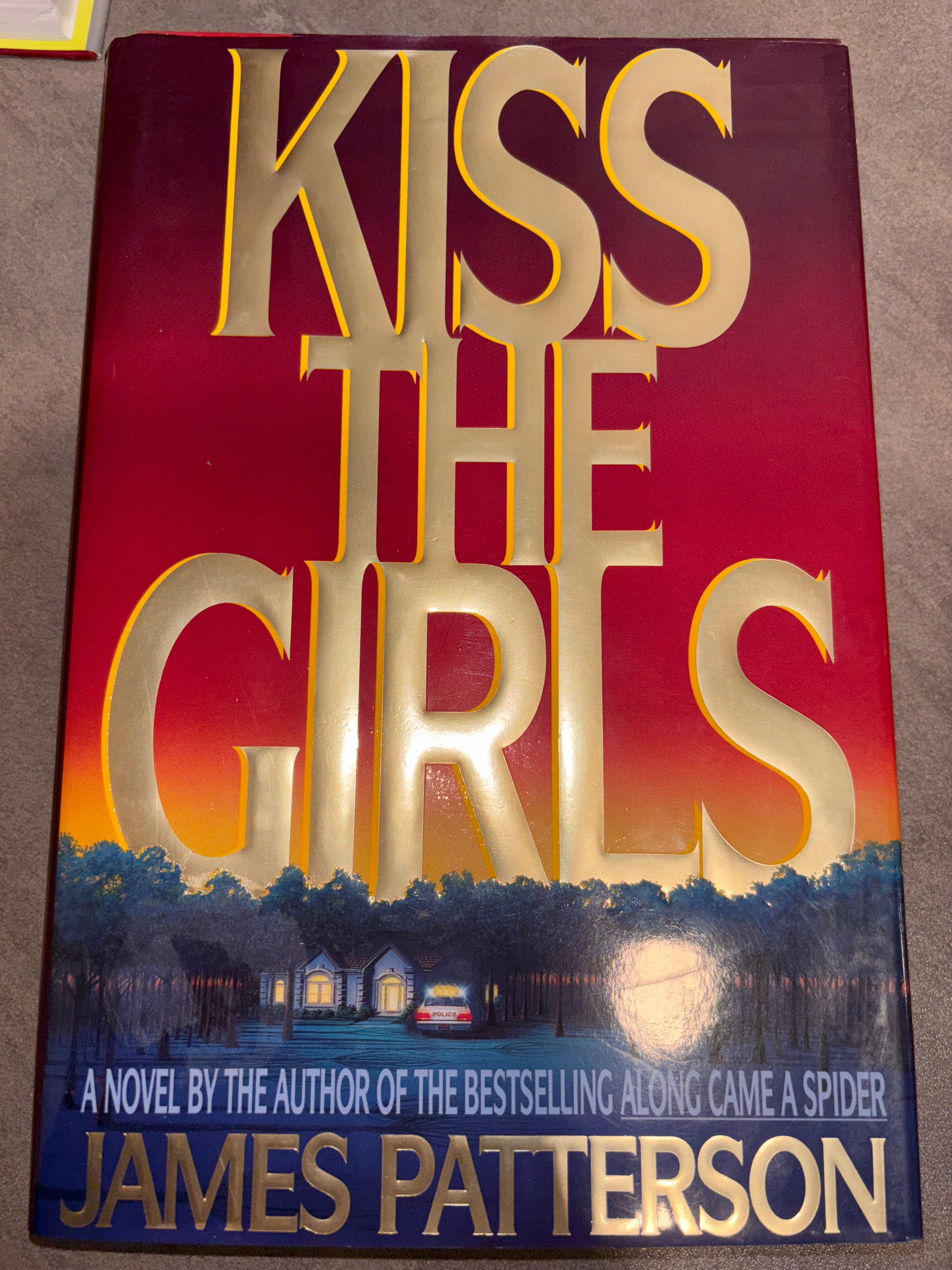 Kiss the Girls by James Patterson hardcover (like new)