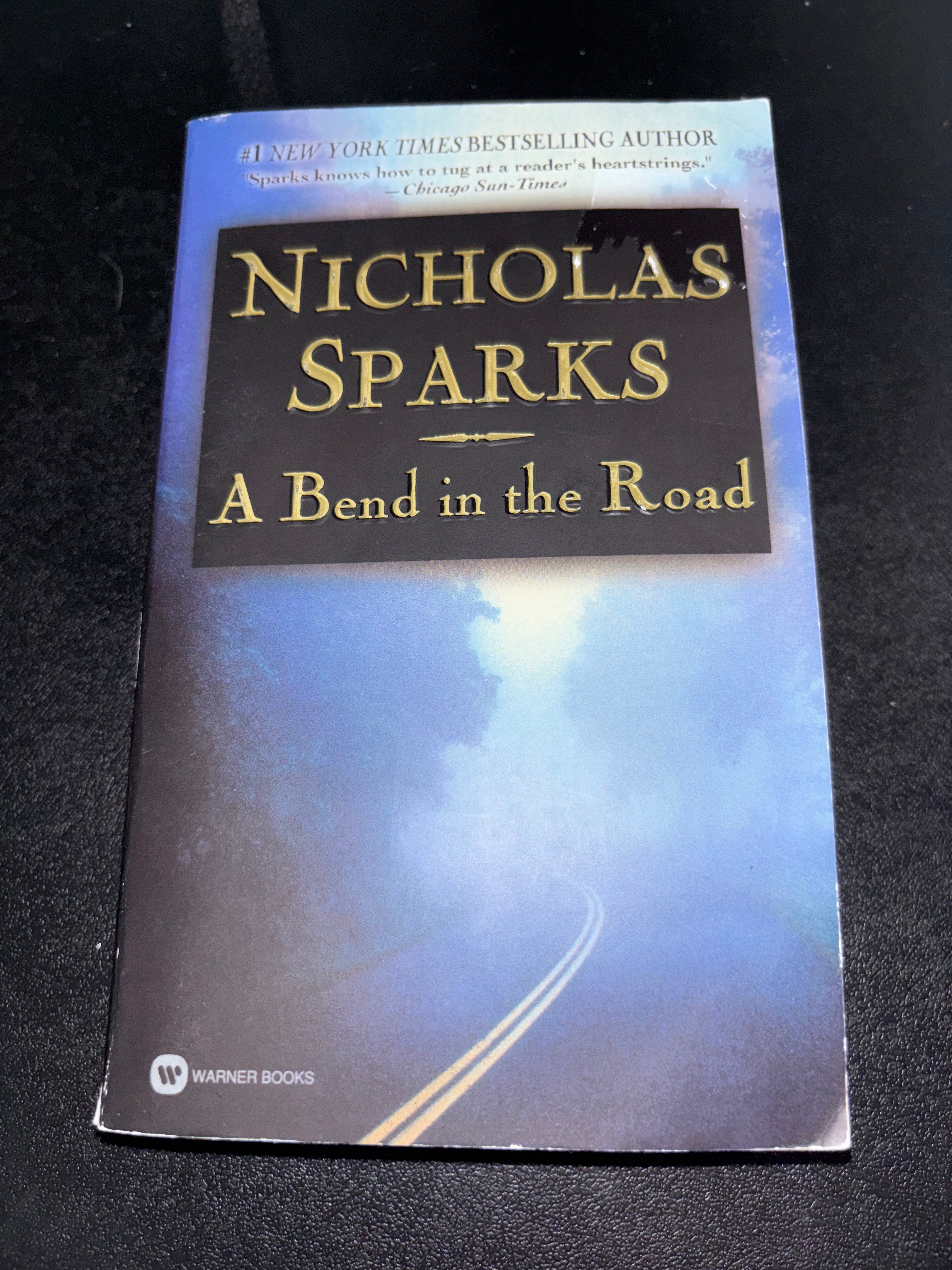 A Bend in the Road by Nicholas Sparks rescued (mass market) (2 covers available)