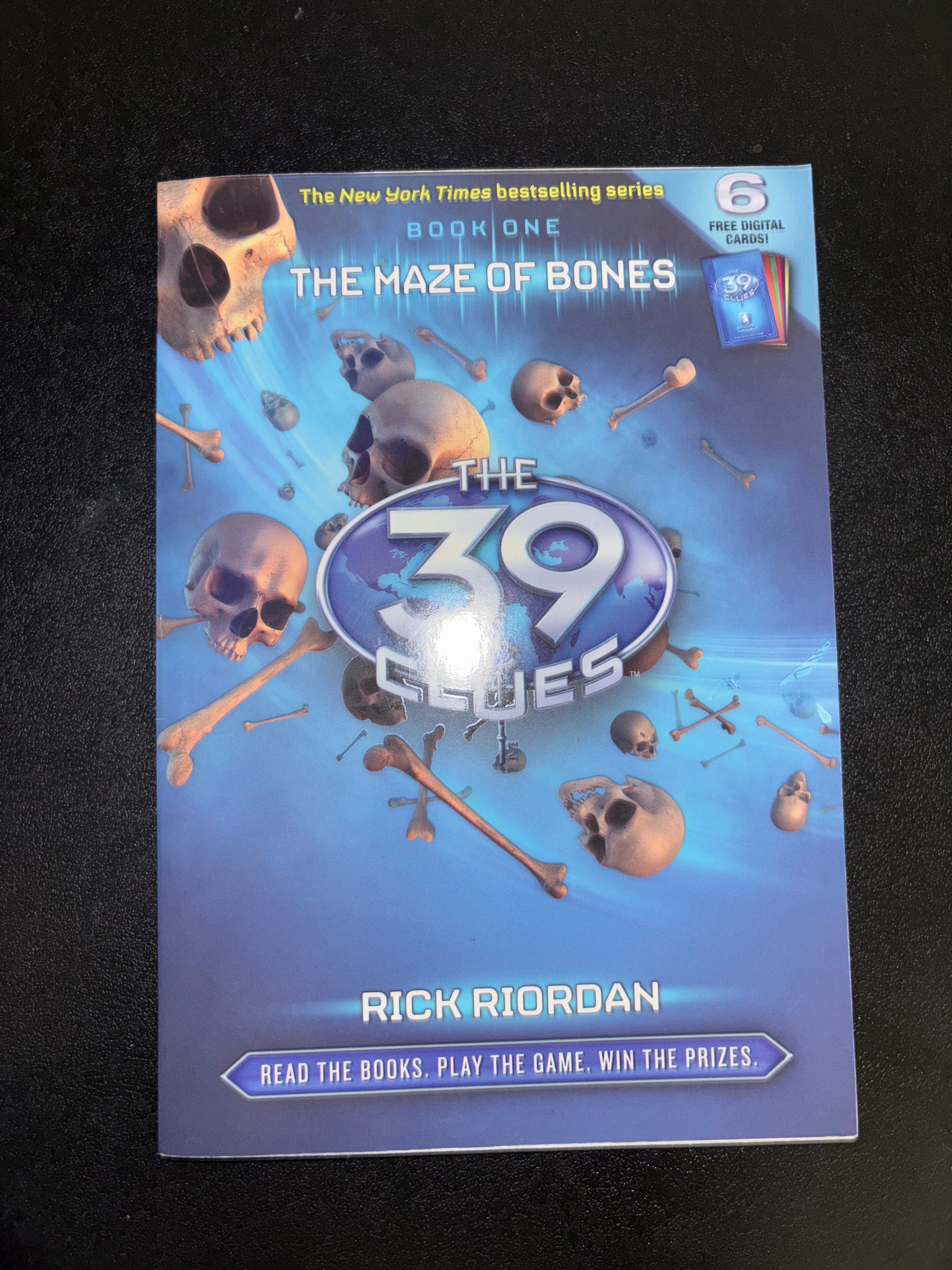The Maze of Bones (Book 1 of the 39 Clues) by Rick Riordan Tween/Middle School paperback (like new)