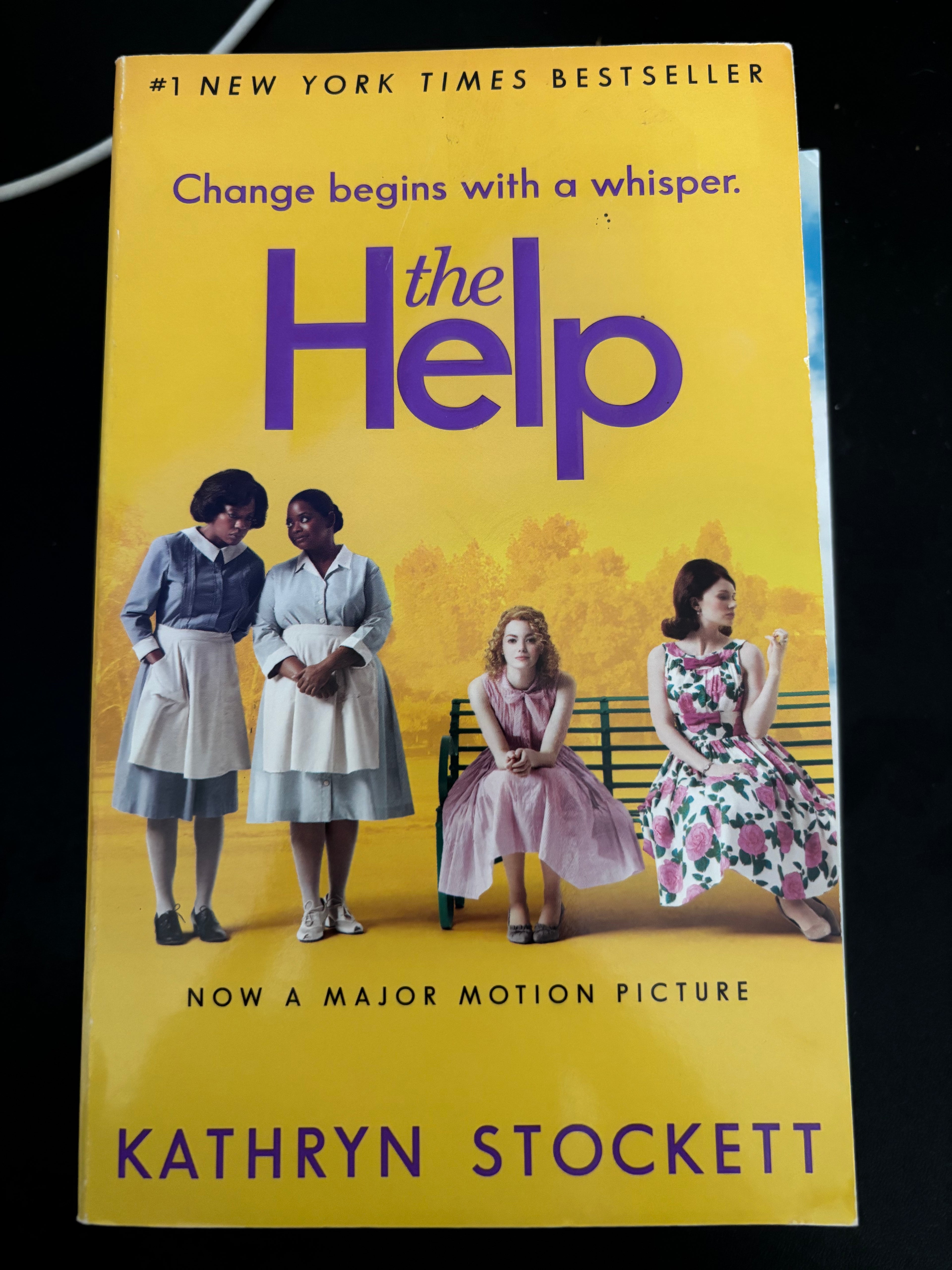 The Help by Kathryn Stockett paperback (rescued) (movie cover tie-in)