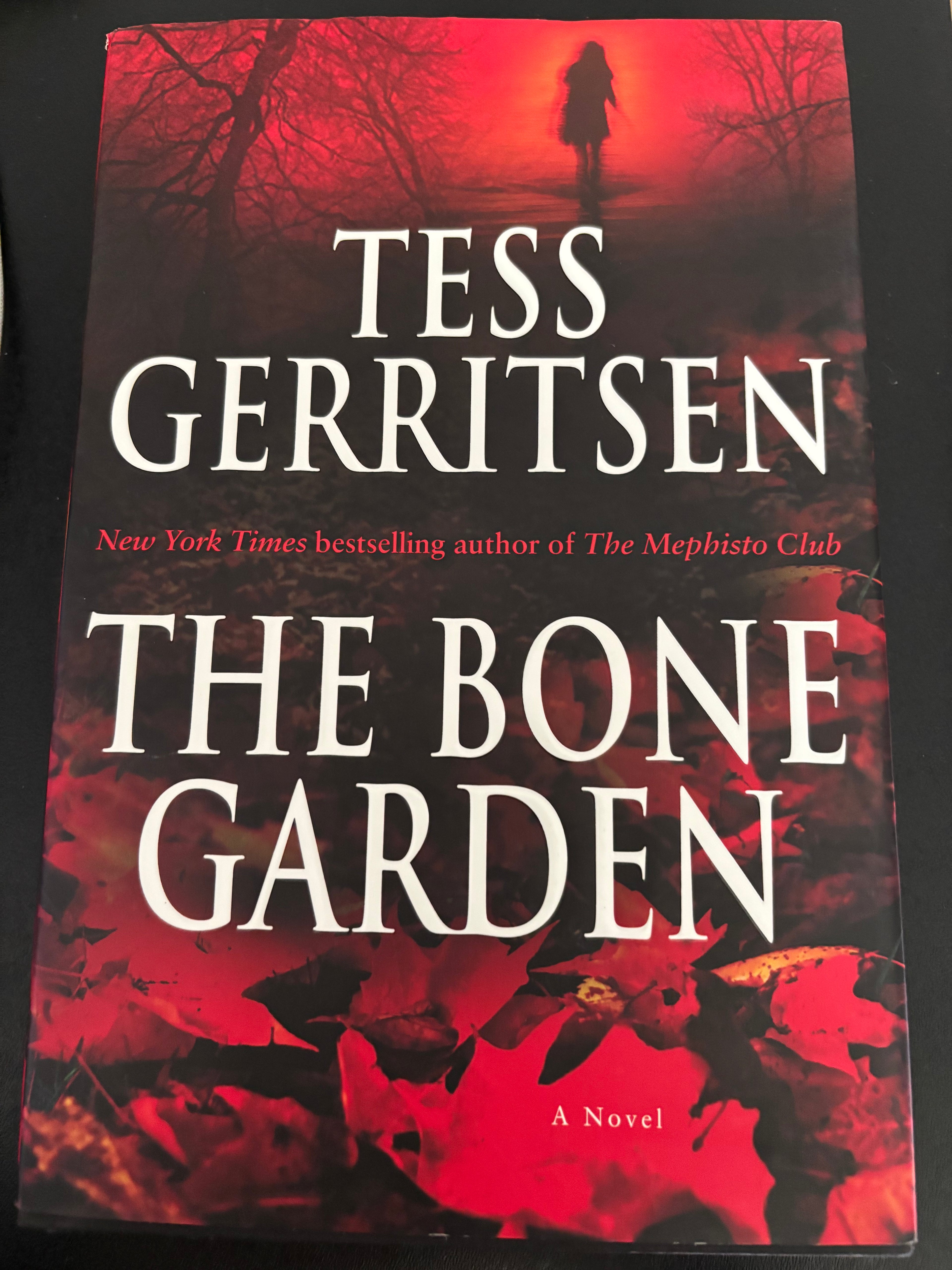 The Bone Garden by Tess Gerritsen hardcover (like new)