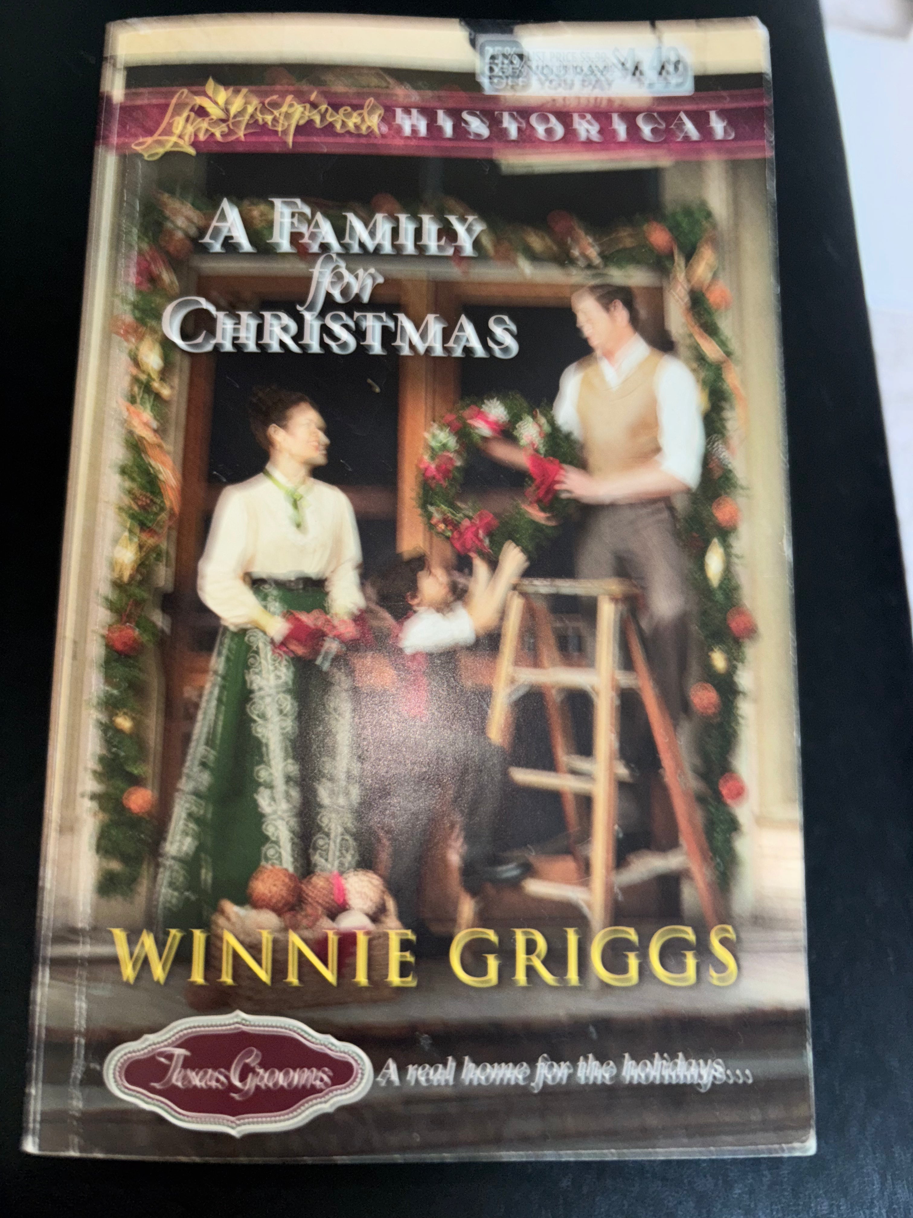 A Family for Christmas by Winnie Griggs mass market (rescued)