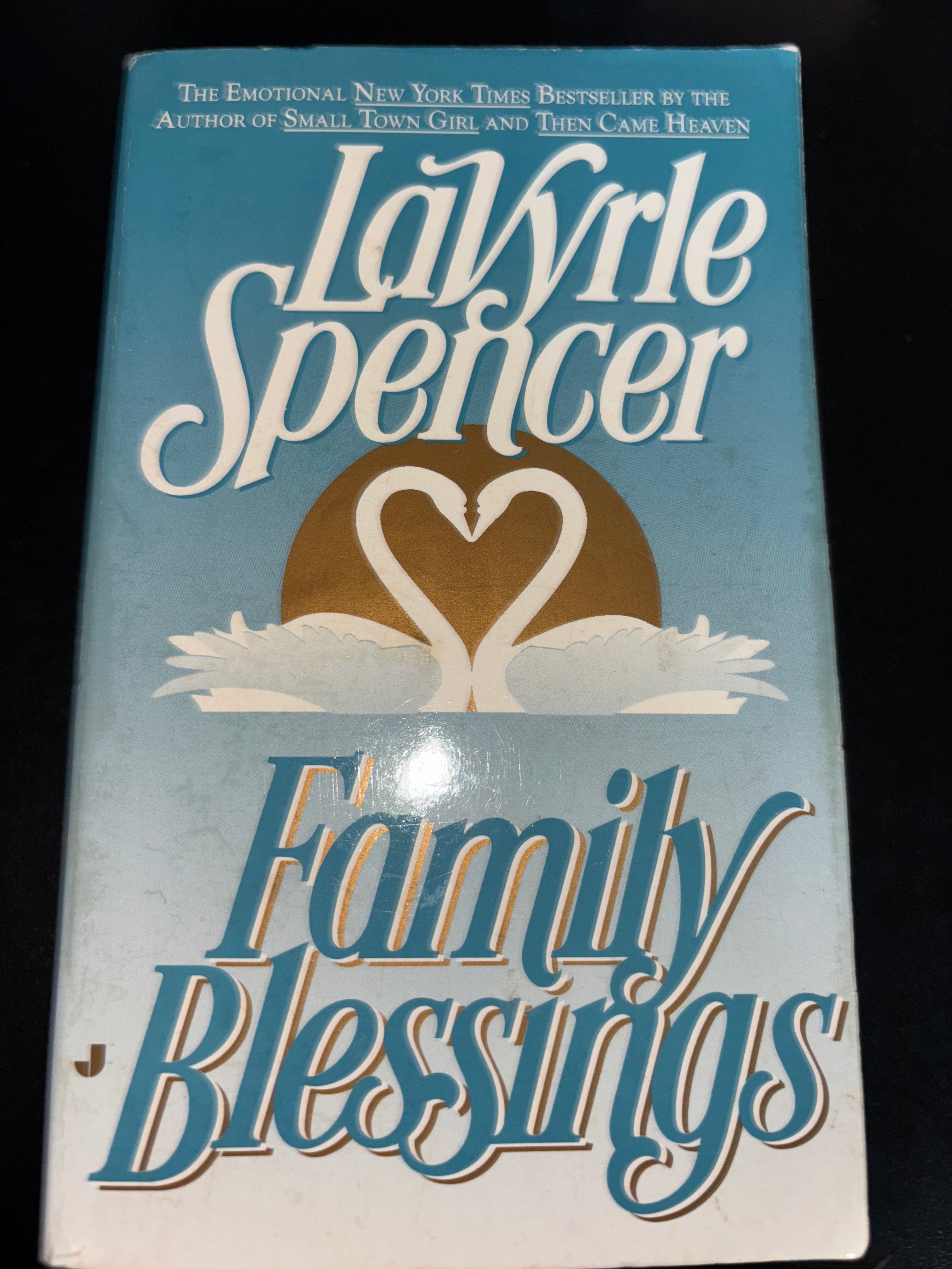 Family Blessings by LaVyrle Spencer mass market (rescued)