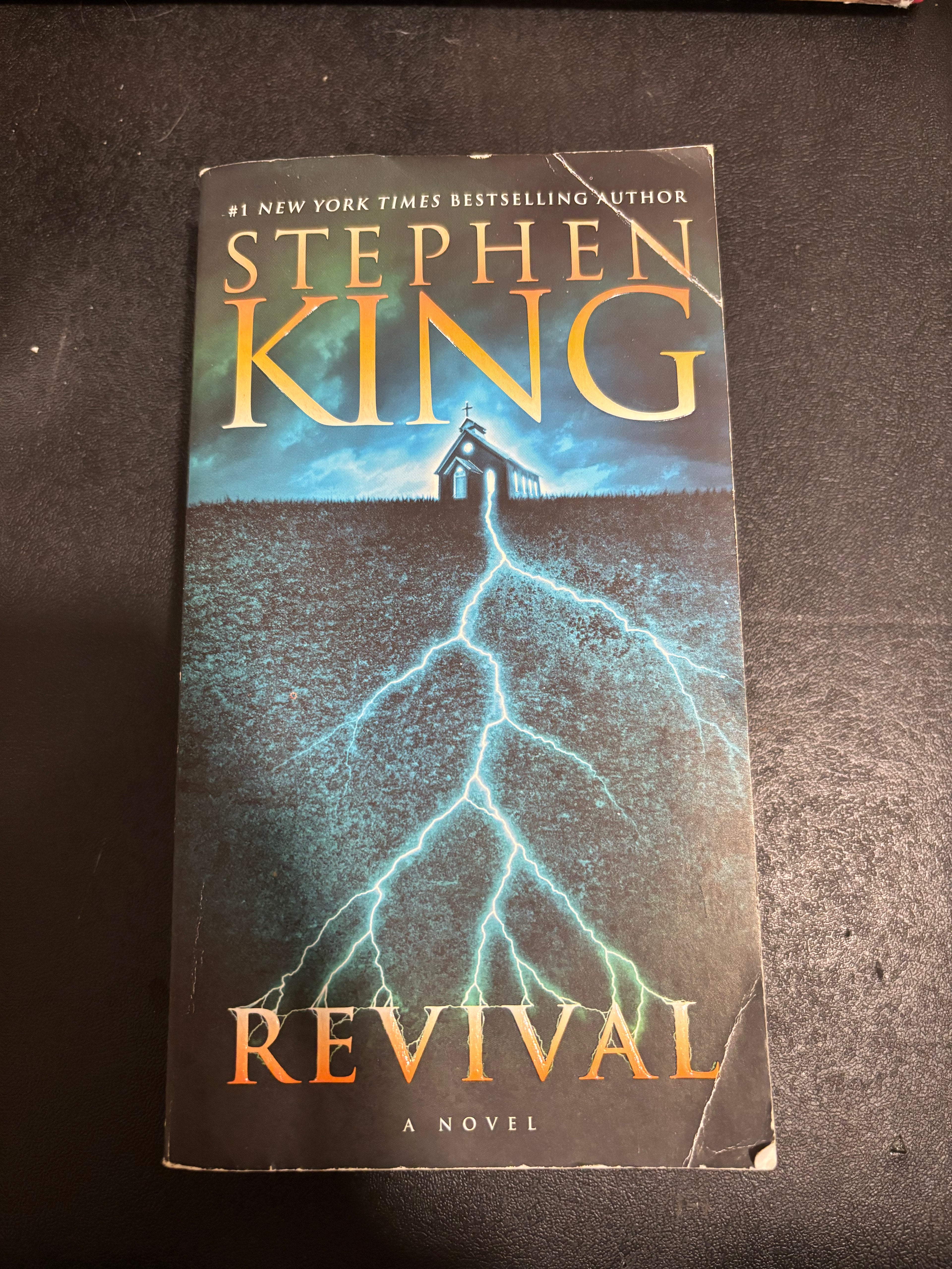 Revival by Stephen King paperback mass market (rescued)
