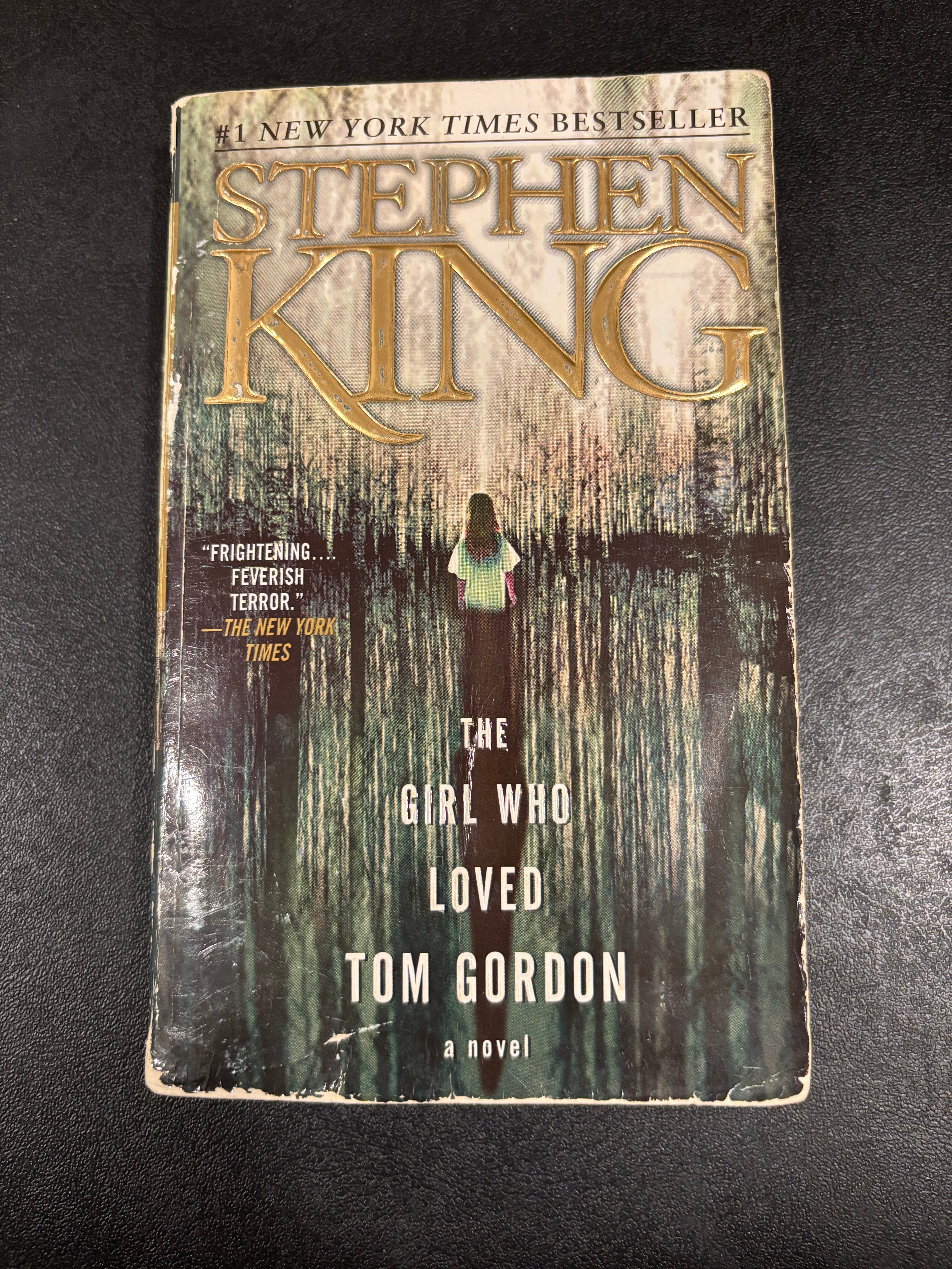 The Girl Who Loved Tom Gordon by Stephen King paperback mass market (rescued)