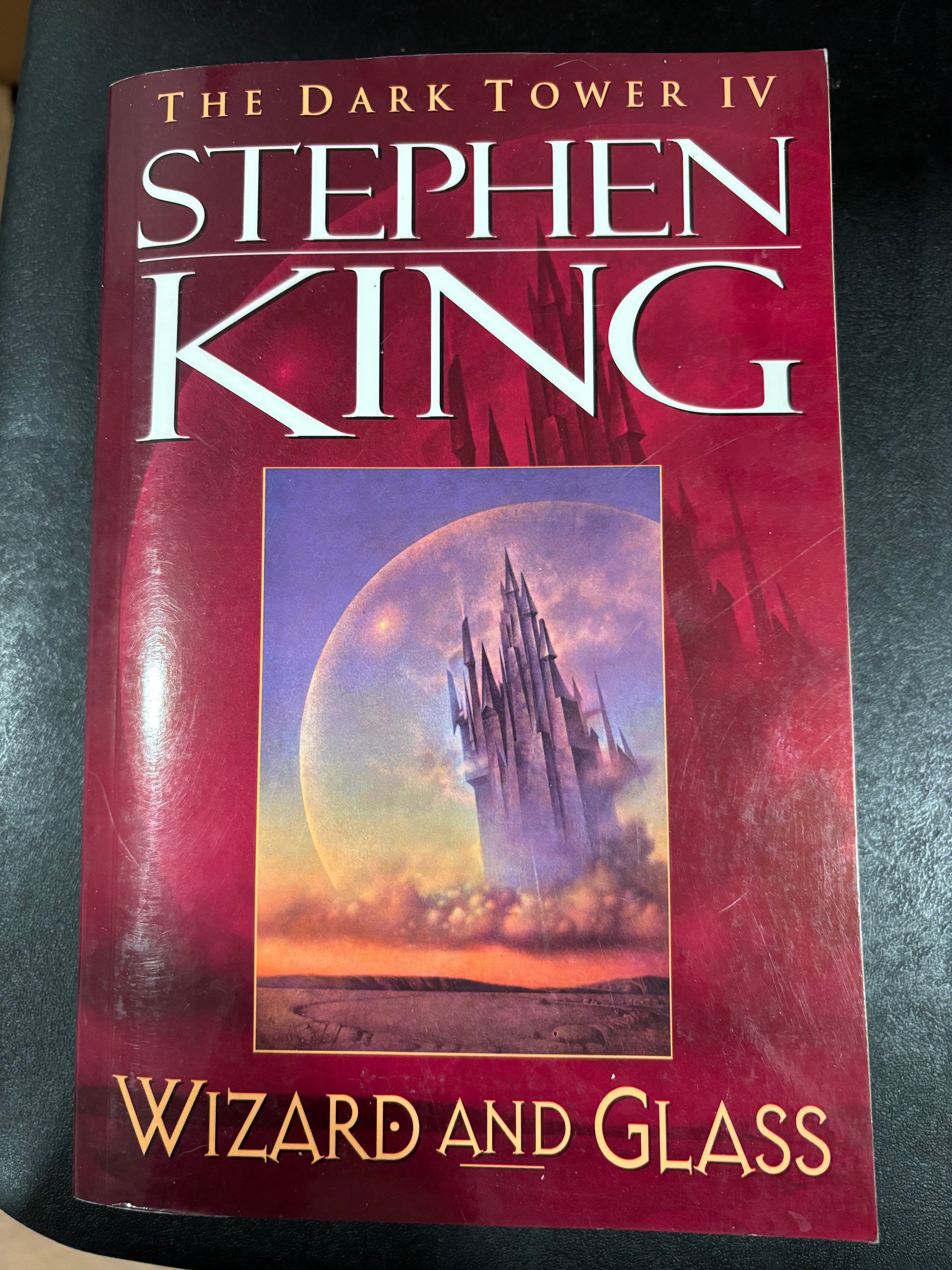 Wizard and Glass (Book 4 of The Dark Tower series) by Stephen King paperback (like new)