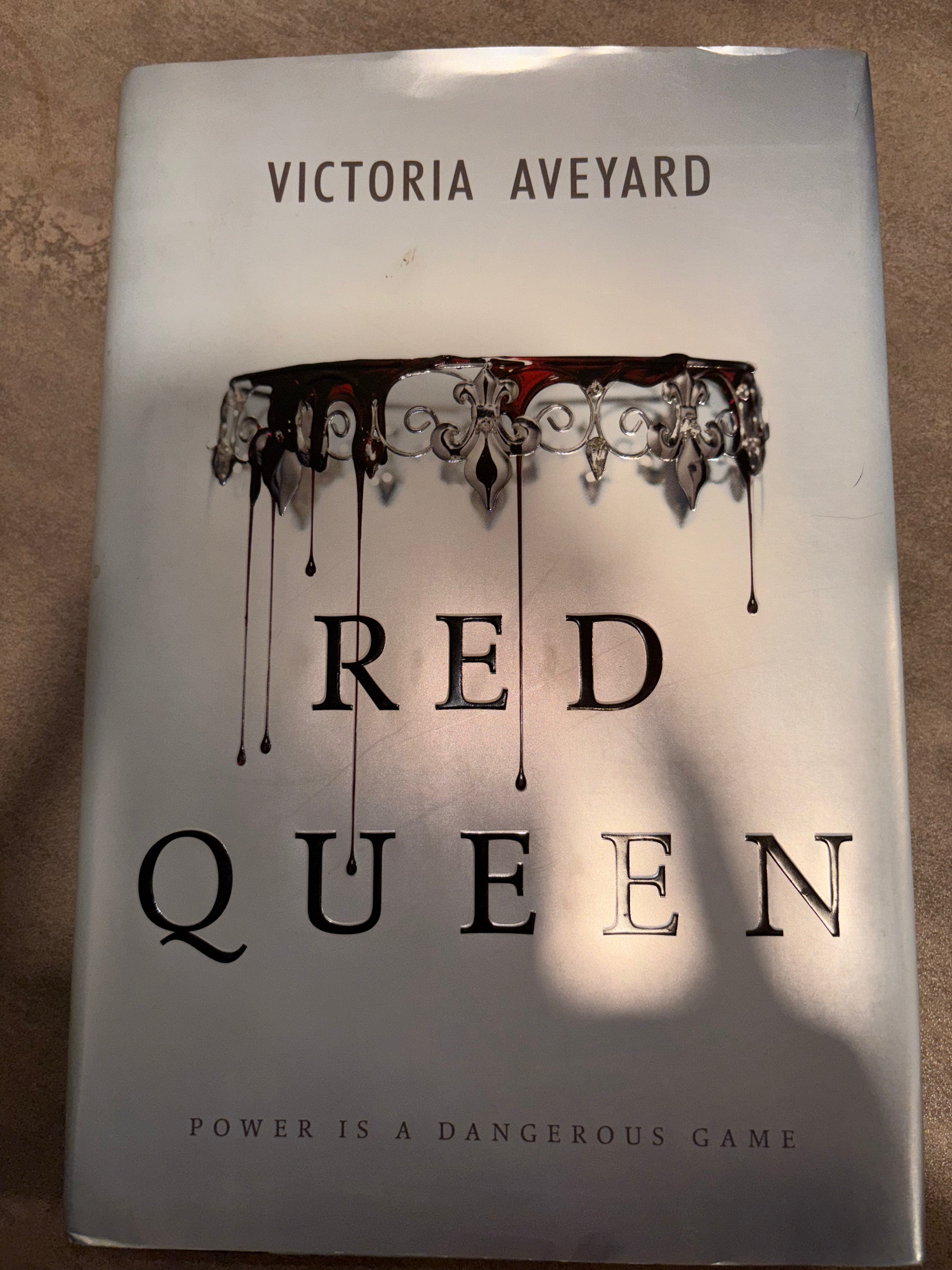 Red Queen (Book 1 of the Red Queen series) by Victoria Aveyard YA hardcover (rescued)