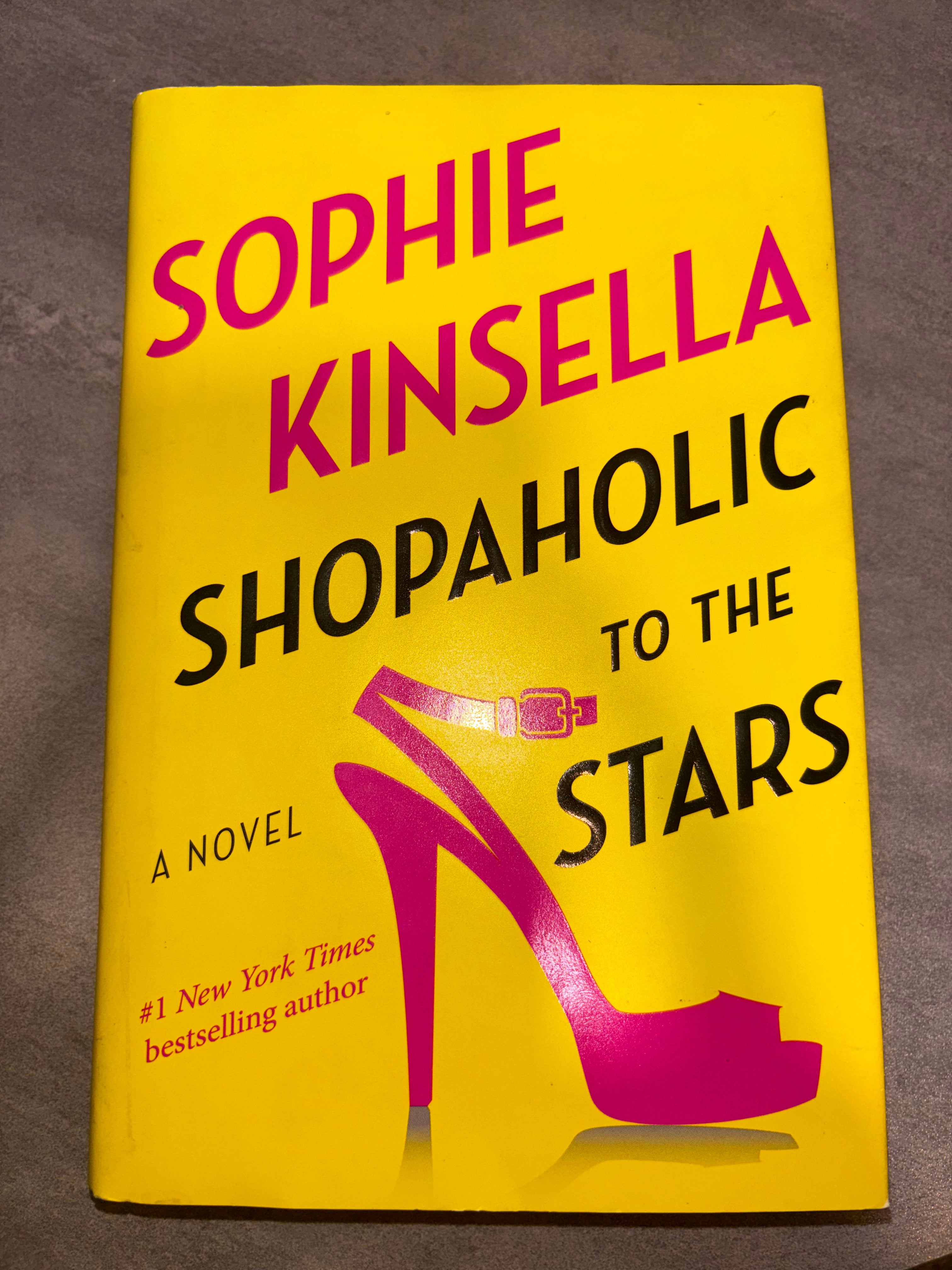 Shopaholic to the Stars by Sophie Kinsella hardcover (rescued)