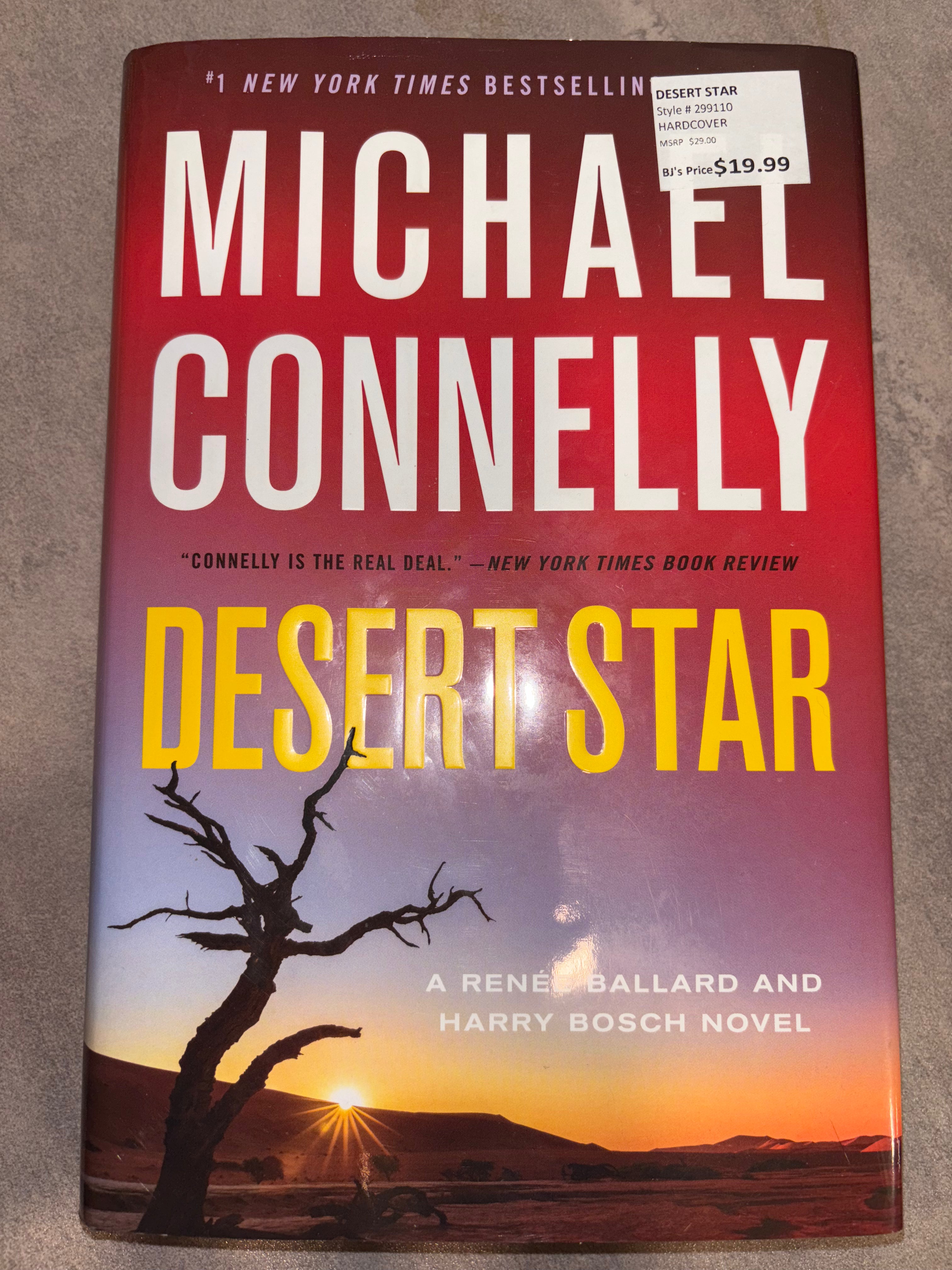 Desert Star by Michael Connelly hardcover (like new)